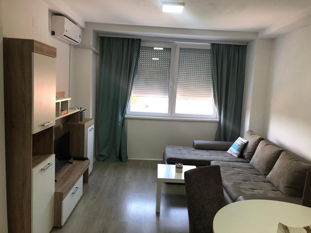 Rentster Apartamento Kumanovo Exterior foto